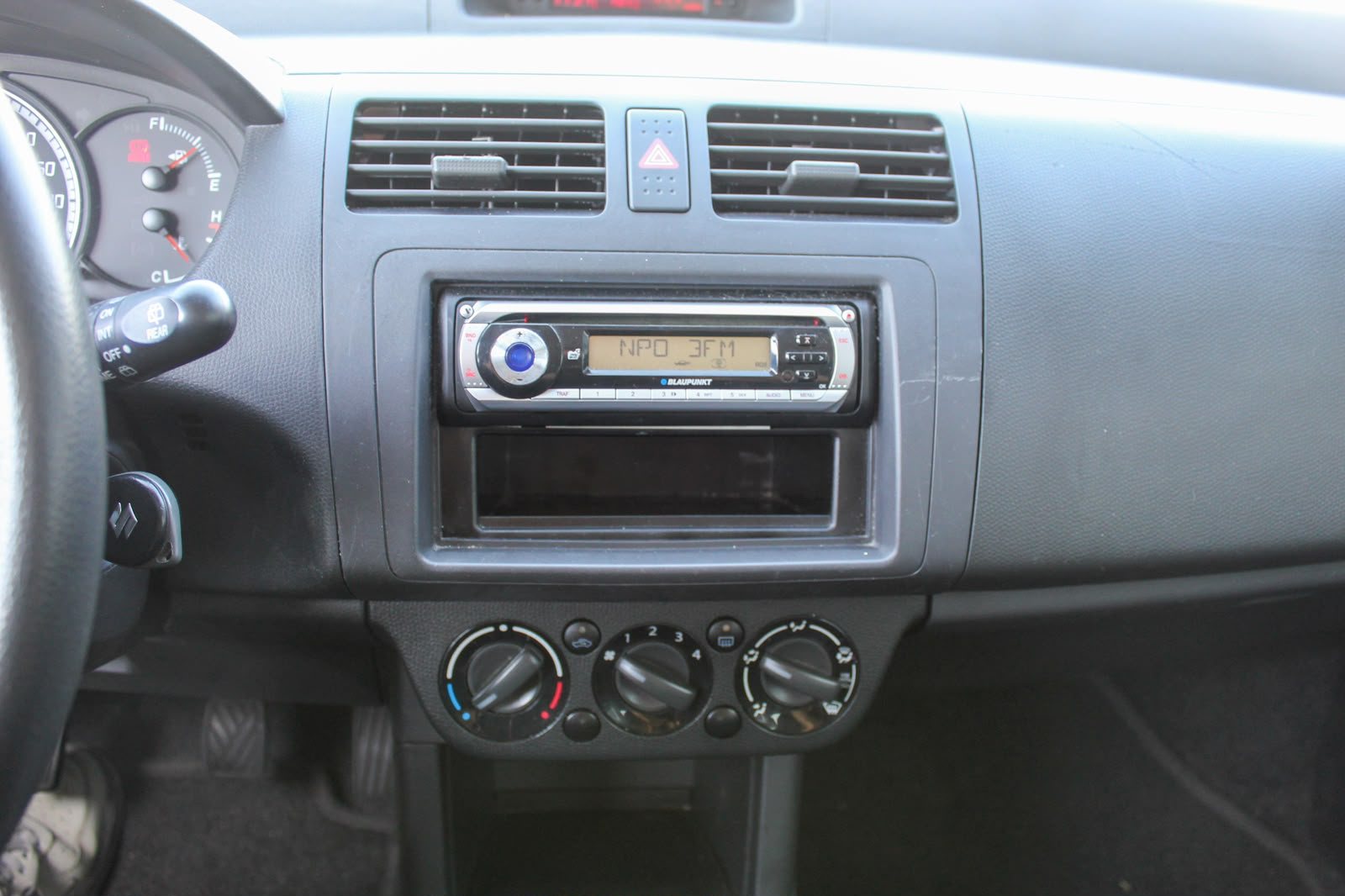 Suzuki Swift foto 10